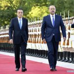 Chinese premier holds talks with Uzbek PM to boost ties