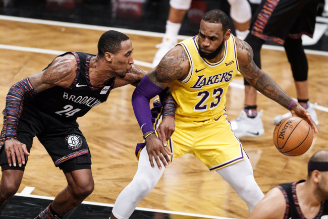 Lakers to play two preseason games in China