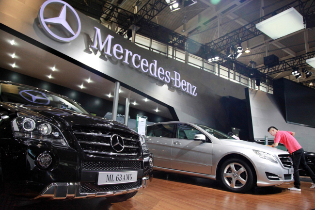 Mercedes-Benz recalls vehicles in China over defective catalytic converter