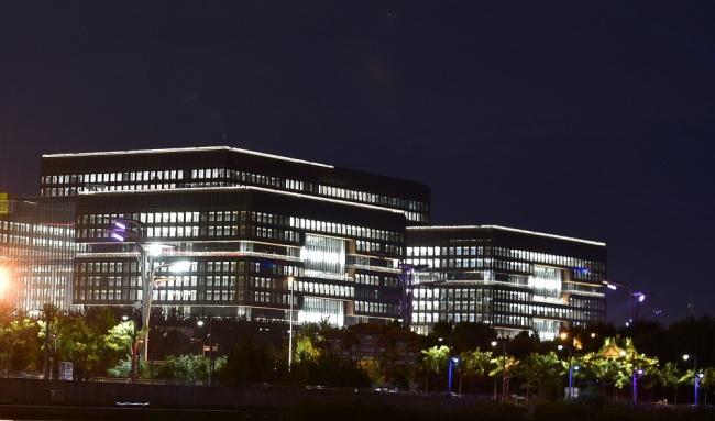 AIIB headquarters construction completed in Beijing