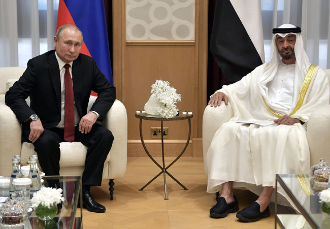 Abu Dhabi crown prince meets Putin over expansion of bilateral ties