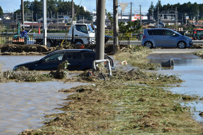 Death toll rises to 19 as Typhoon Hagibis lashes Japan