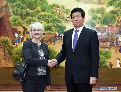 China’s top legislator holds talks with Swiss National Council president