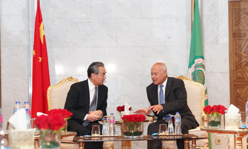 Chinese FM meets with Arab League chief