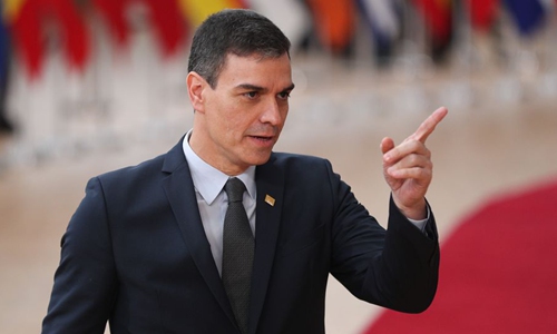 Spanish PM confirms 15-day partial lockdown in Spain to combat coronavirus