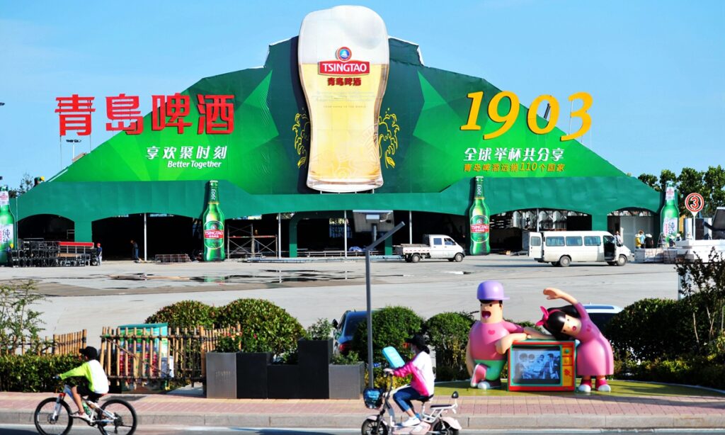 Chinese beer lovers leave facemasks and worries behind as festival opens