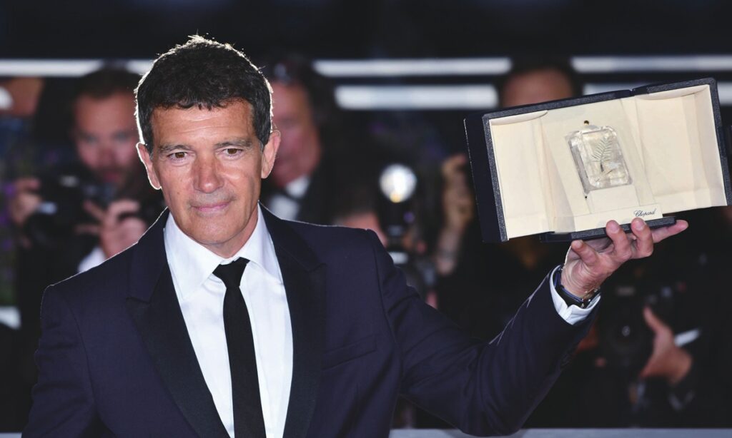 Spanish actor Antonio Banderas says tested positive for coronavirus