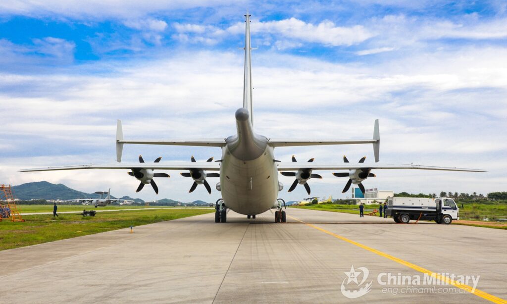 PLA warplanes conduct sorties in Taiwan Straits on 25 days in October