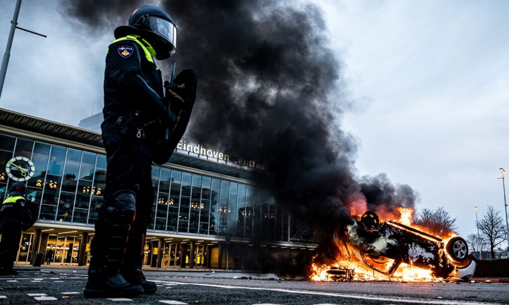 Dutch government says won’t bow to curfew because of riot by ‘scum’