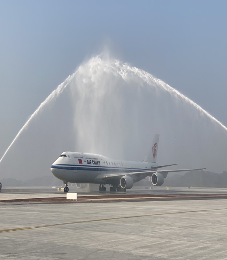 Three airlines predict total loss of more than 30 billion yuan for 2020 amid pandemic