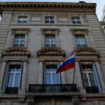 Russian Consulate in NYC Asks State Dept to Ensure Security After Someone Stained Facade With Paint