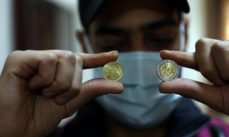 Egypt starts issuing 15 mln coins to honor medical workers: official