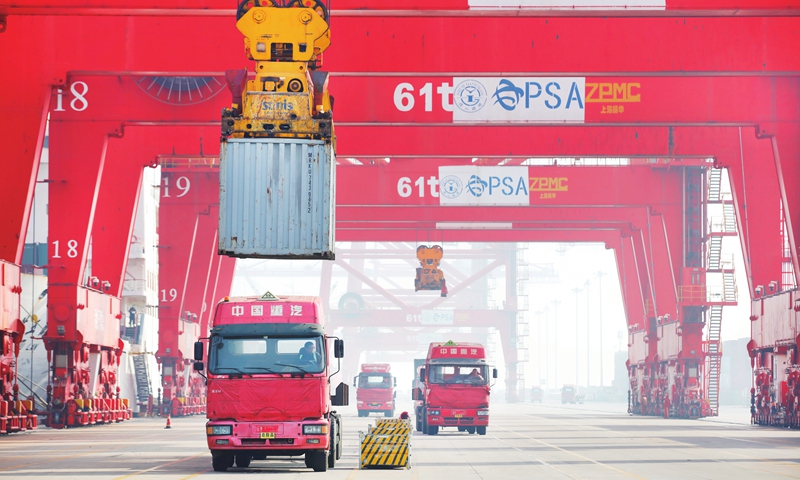 Chinese ports receive more cargo over Spring Festival amid economic recovery