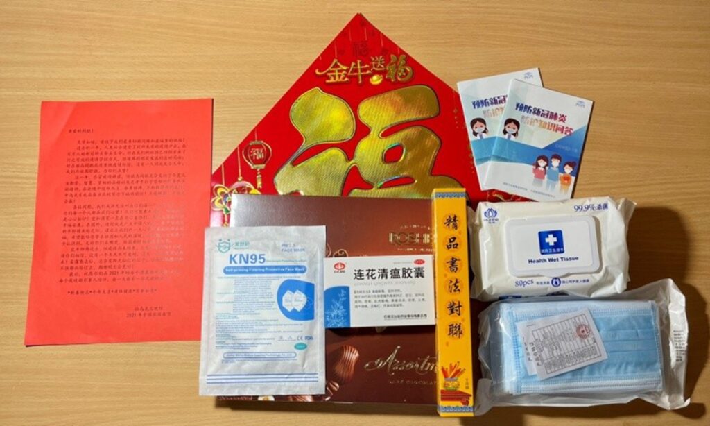 Chinese overseas students receive Spring Festival kits from embassies