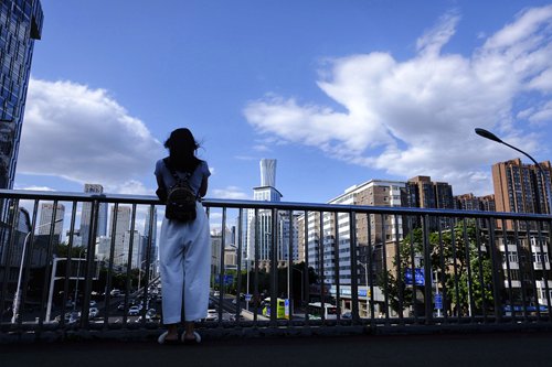 ‘Blue Beijing,’ cleaner air, the new normal for Chinese people: state environment authorities