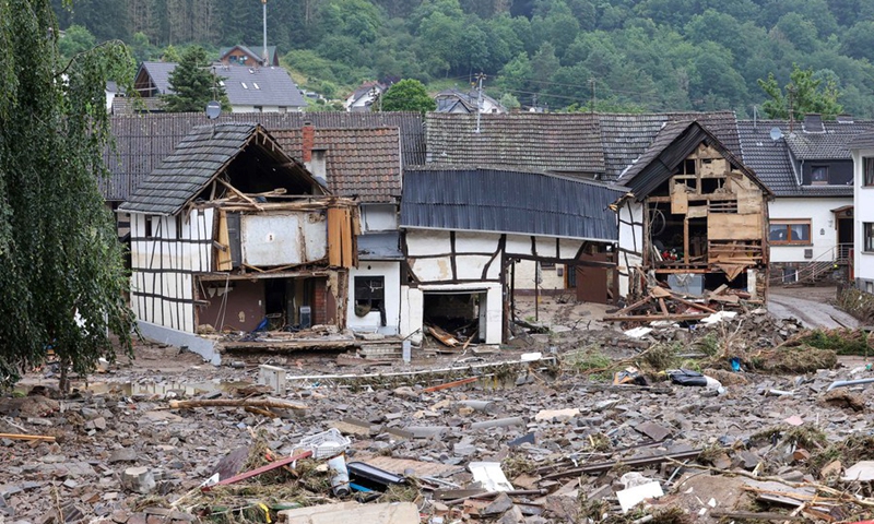 Germany mulls manslaughter probe into floods