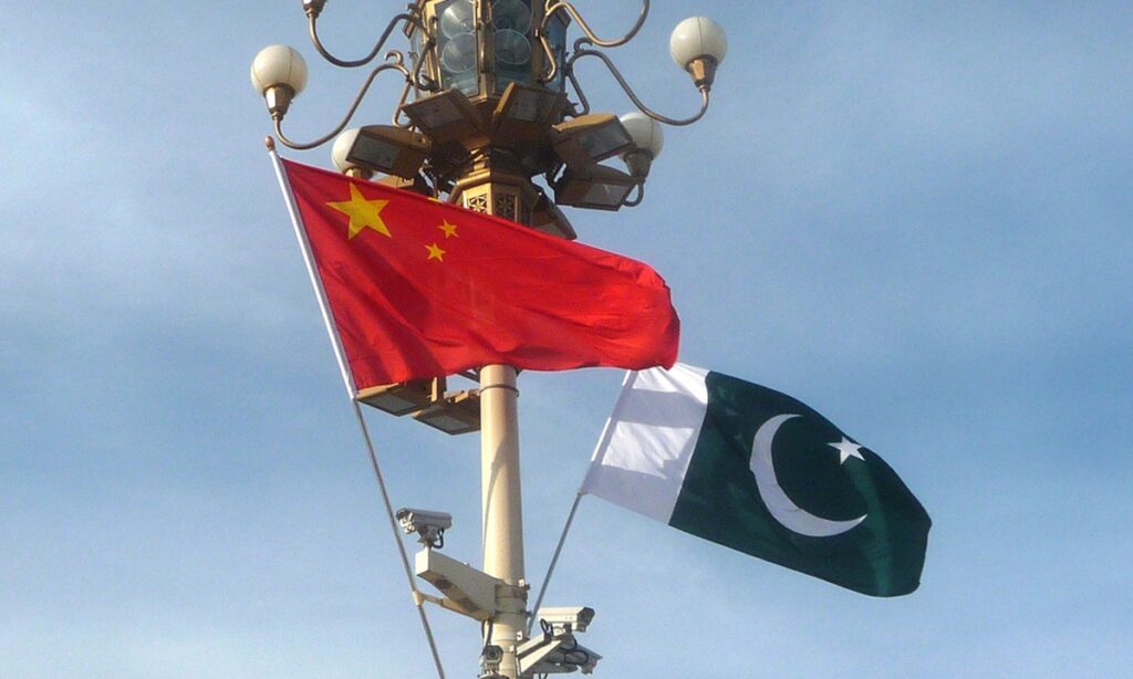 China, Pakistan vow more international cooperation under CPEC