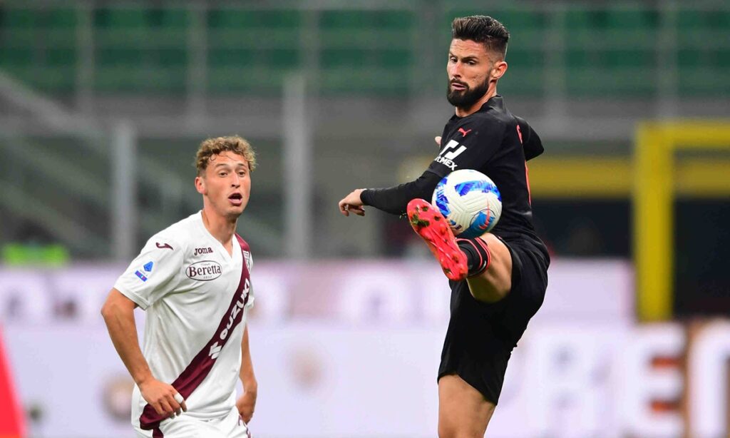 Giroud fires Milan past Torino