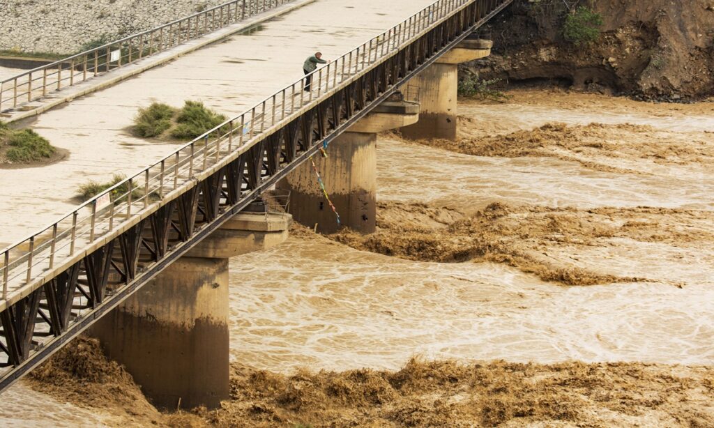 54,000 people relocated in N. China as floods continue