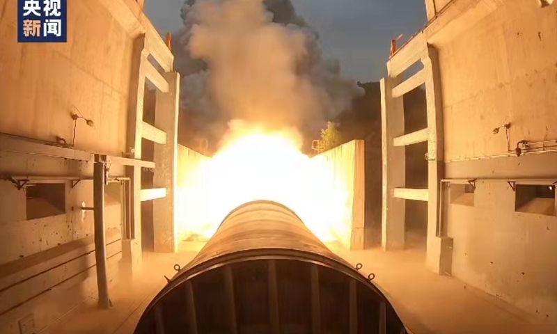 China successfully tests 500-ton solid rocket engine