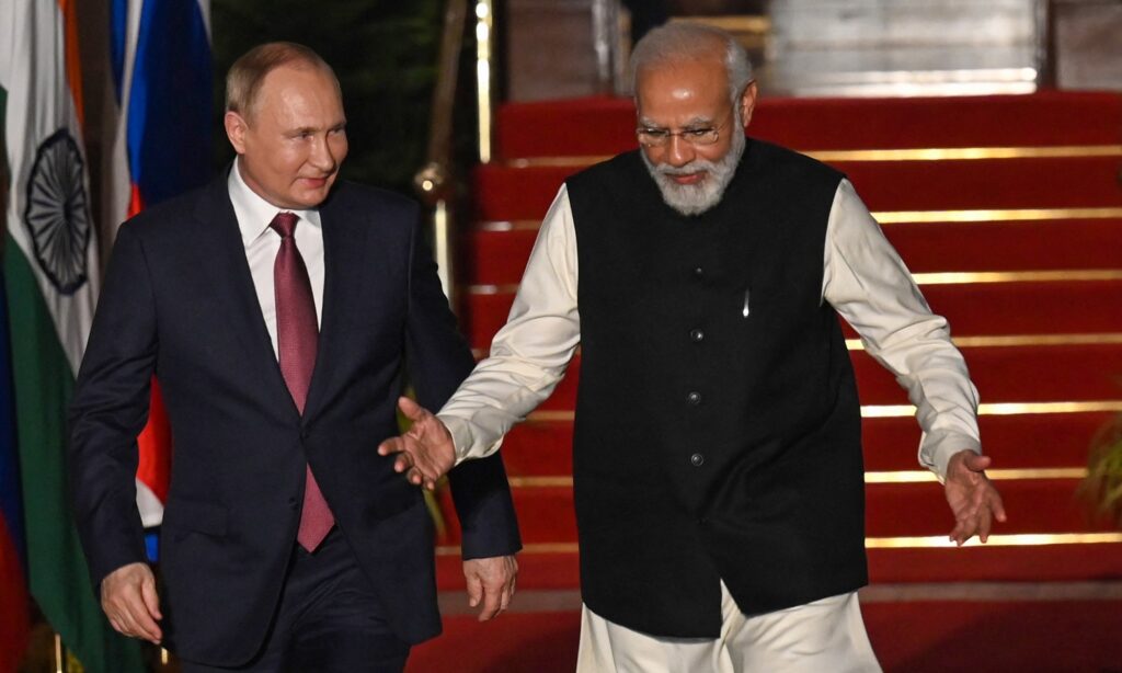 Russia, India eye finalizing S-400 deal as Putin visits Modi