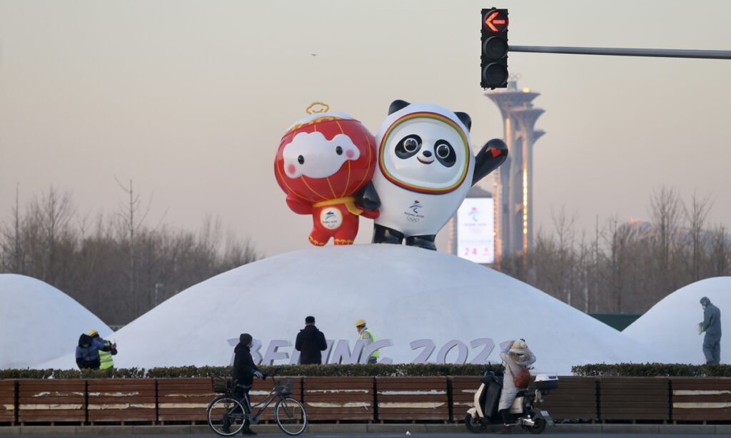 Beijing, Hebei to launch emergency response to potential air pollution during the Olympics: MEE