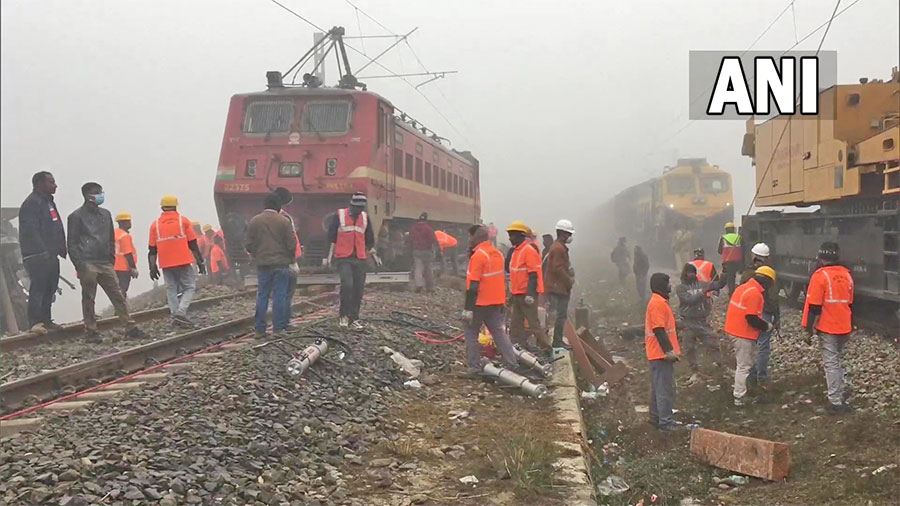 Nine killed in train accident in Jalpaiguri, India