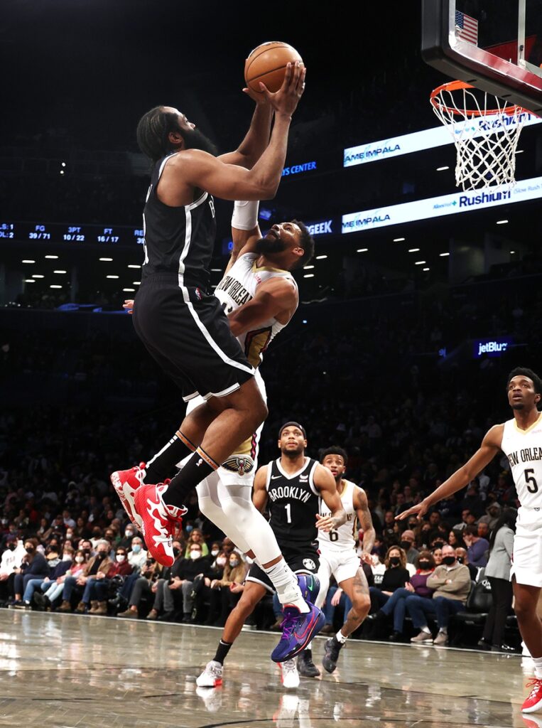 Harden, Nets rout Pelicans