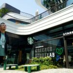 Starbucks facing backlash from Chinese consumers, after its store asked policemen to go away