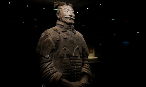 Cuban artist celebrates Spring Festival with Terracotta Warrior sculpture