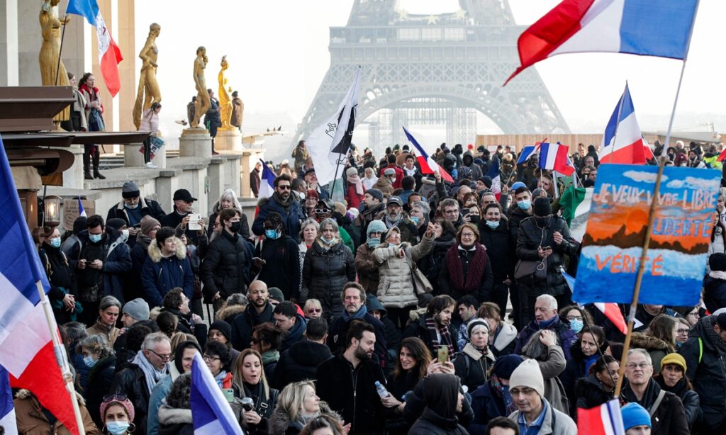 Protest convoy heads to Brussels