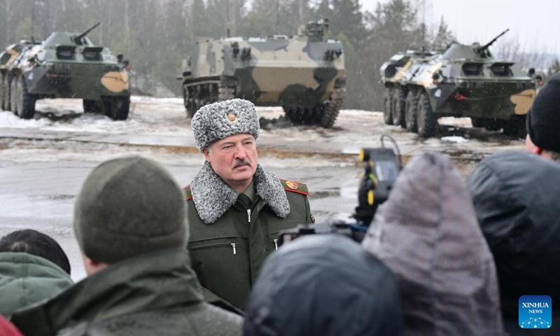 Belarus votes to give up non-nuclear status, permanently host Russian forces