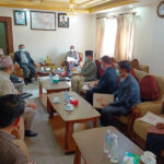 Discussion between Home Minister Khand and Finance Minister Sharma on the local election budget