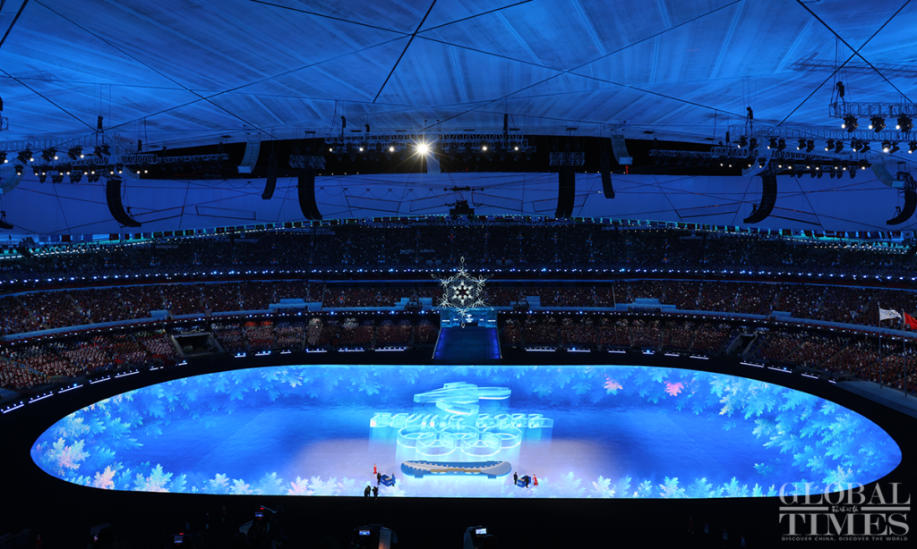 Bidding farewell to Beijing 2022 with tears, hugs and hope