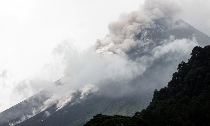 Indonesia’s Merapi spews out volcanic lava and ash