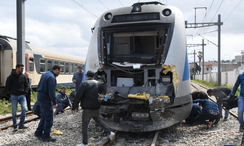 2 passenger trains collide in Tunisia; 95 people injured