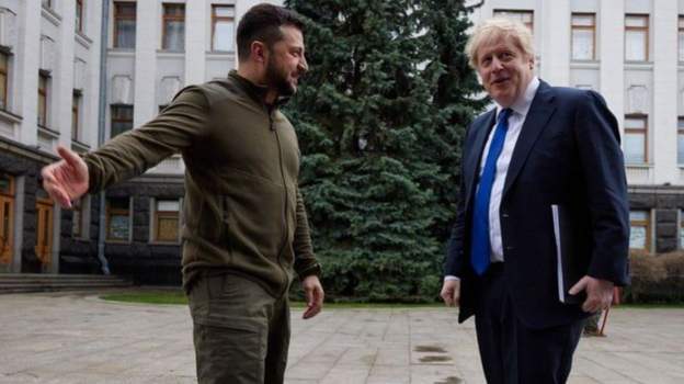 Johnson has arrived in Kyiv and has promised to provide arms to Ukraine