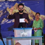 Kathmandu mayoral candidate Balen Shah cast his vote-Muna