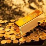 Gold price fell by Rs 300 per tola