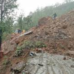 Sisneri road obstructed by landslip in Makawanpur