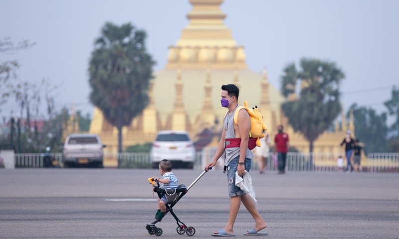 Laos, Cuba pledge to strengthen long-standing friendship