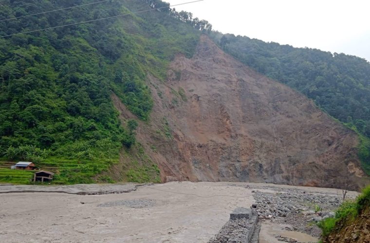 Flood obstructs Melamchi-Helambu road