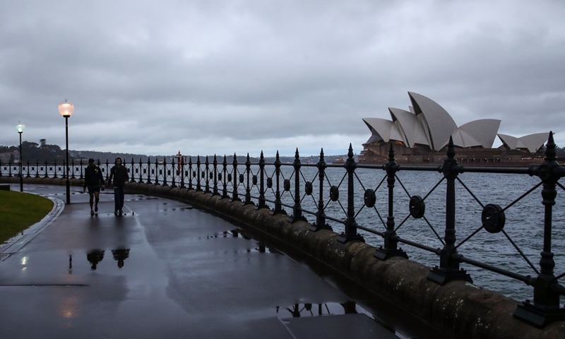 Thousands told to evacuate for Sydney flood fears