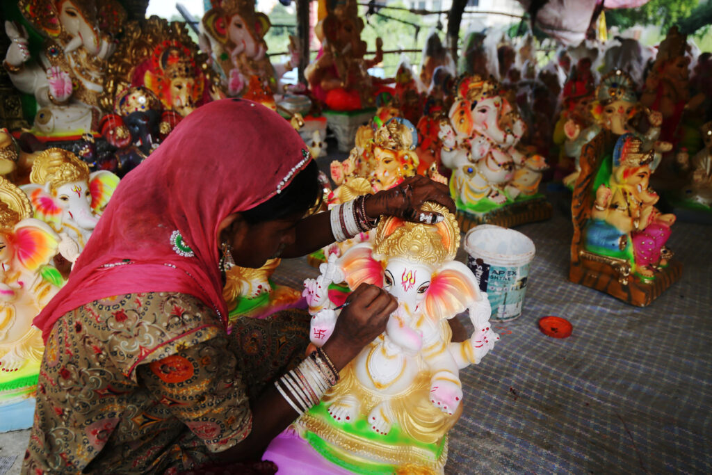 INDIA-AMRITSAR-GANESHA CHATURTHI FESTIVAL-PREPARATION