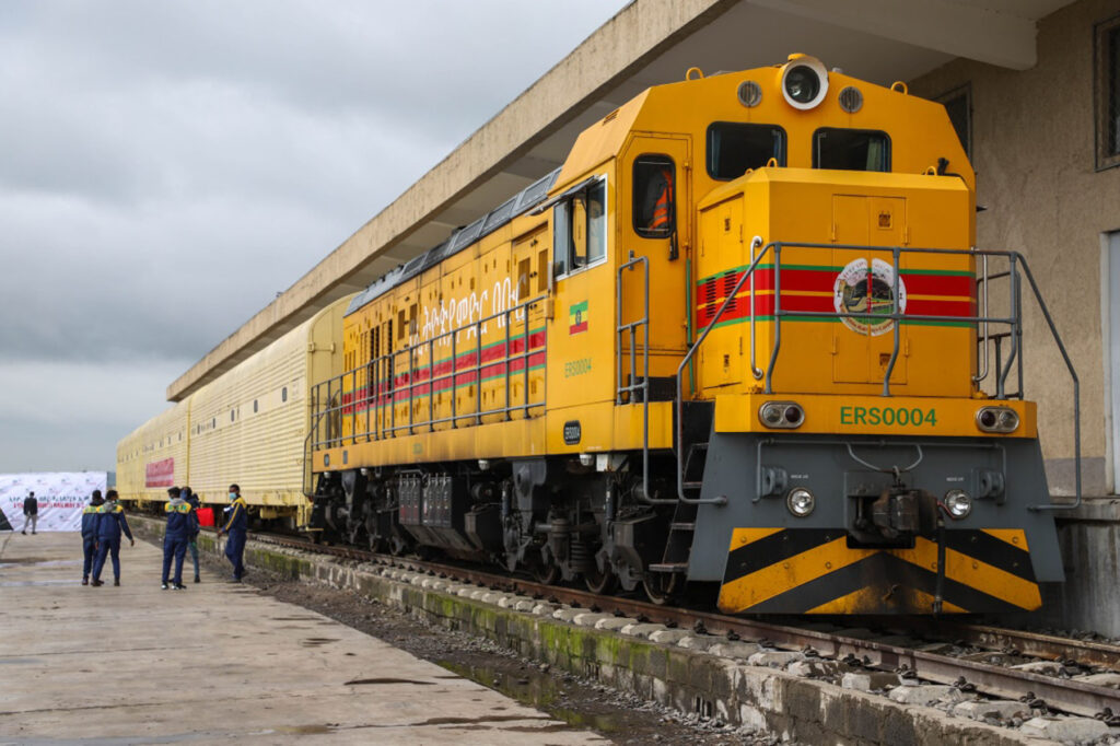 ETHIOPIA-ADDIS ABABA-ETHIOPIA-DJIBOUTI RAILWAY-VEHICLE SHIPMENT