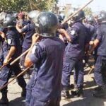 Eight police personnel injured in a scuffle with locals  