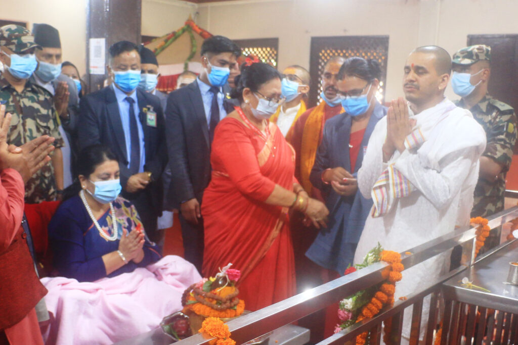 President Bhandari offers worship at Bindhyabasini Temple