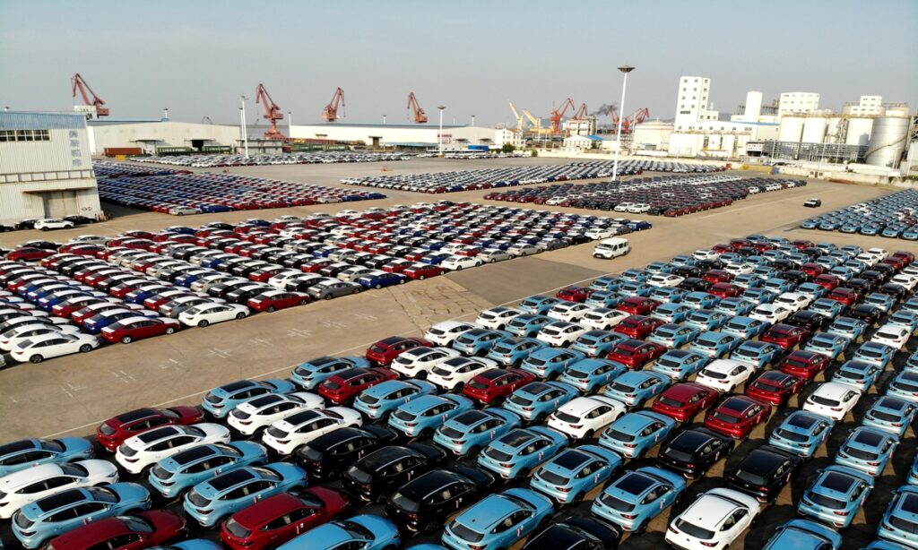 China’s automakers export 290,000 vehicles in July, hitting new record