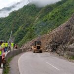 Landslide blocks Narayangadh-Muglin road   