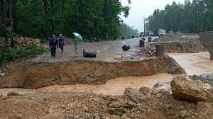 Road disrupted in eastern Nawalparasi   